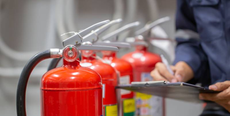 AF3S votre expert en extincteurs, désenfumage et sécurité incendie près de Strasbourg : vente, installation, maintenance pour professionnels et particuliers